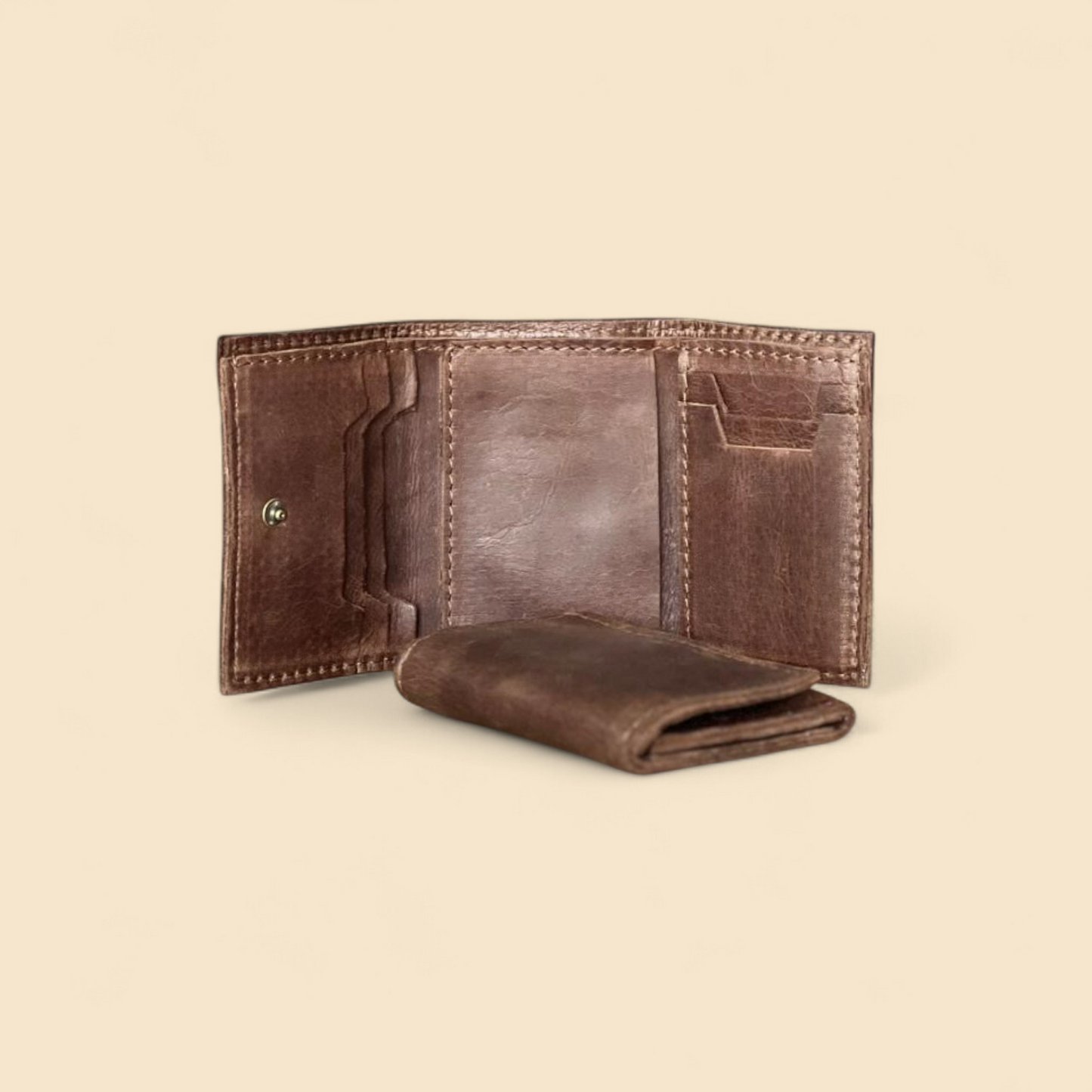 Men's Card Wallet with Closure